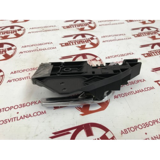 Ручка двери внутренняя левая (перед\зад) Jaguar XF 2008-2015 8X2322601BC